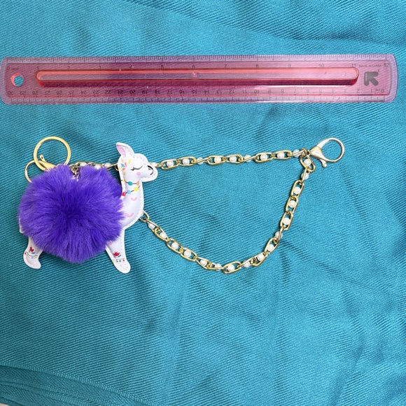 ✨ Handmade Purple Alpaca Pom Pom Bag Charm ✨ - Picture 2 of 3